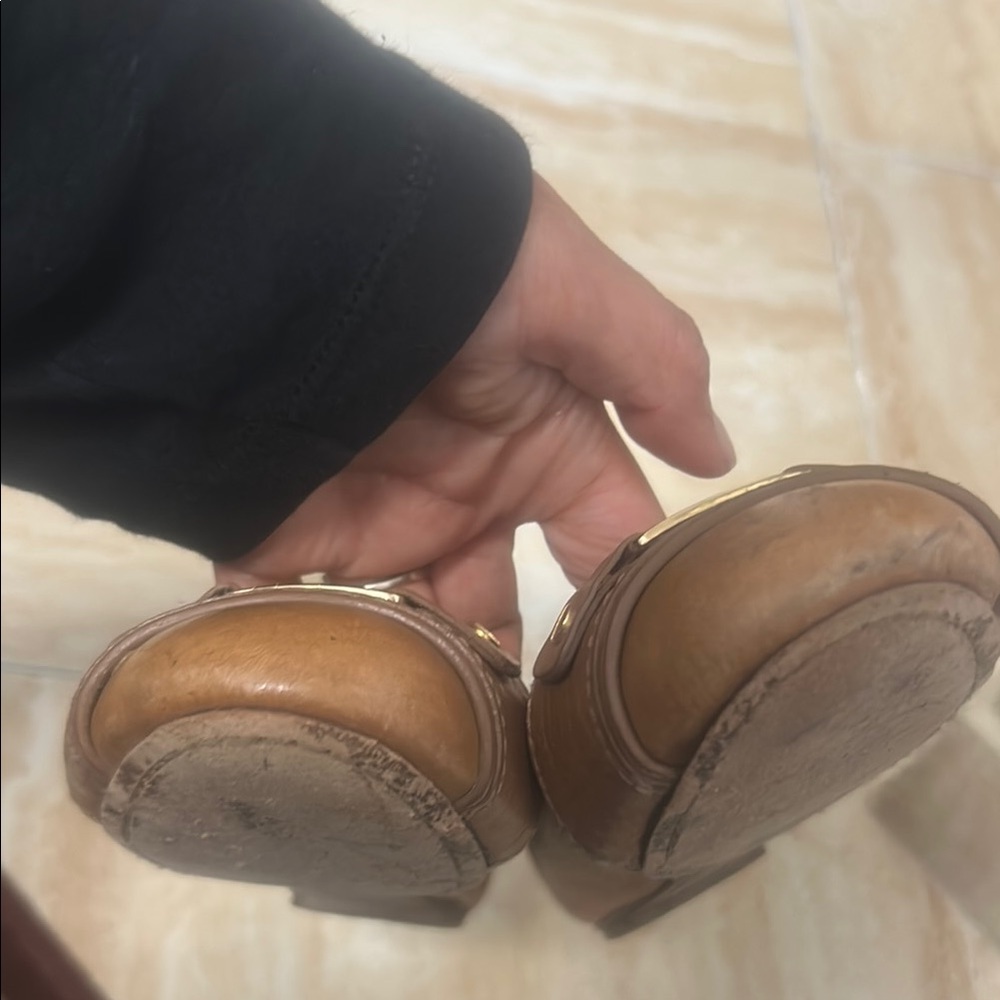 Tory Burch Tan Flats with Gold Embellishment - Picture 8 of 10
